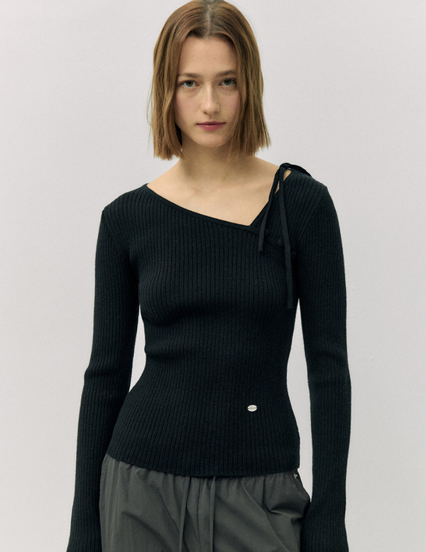 Cut Out Ribbon Knit Black