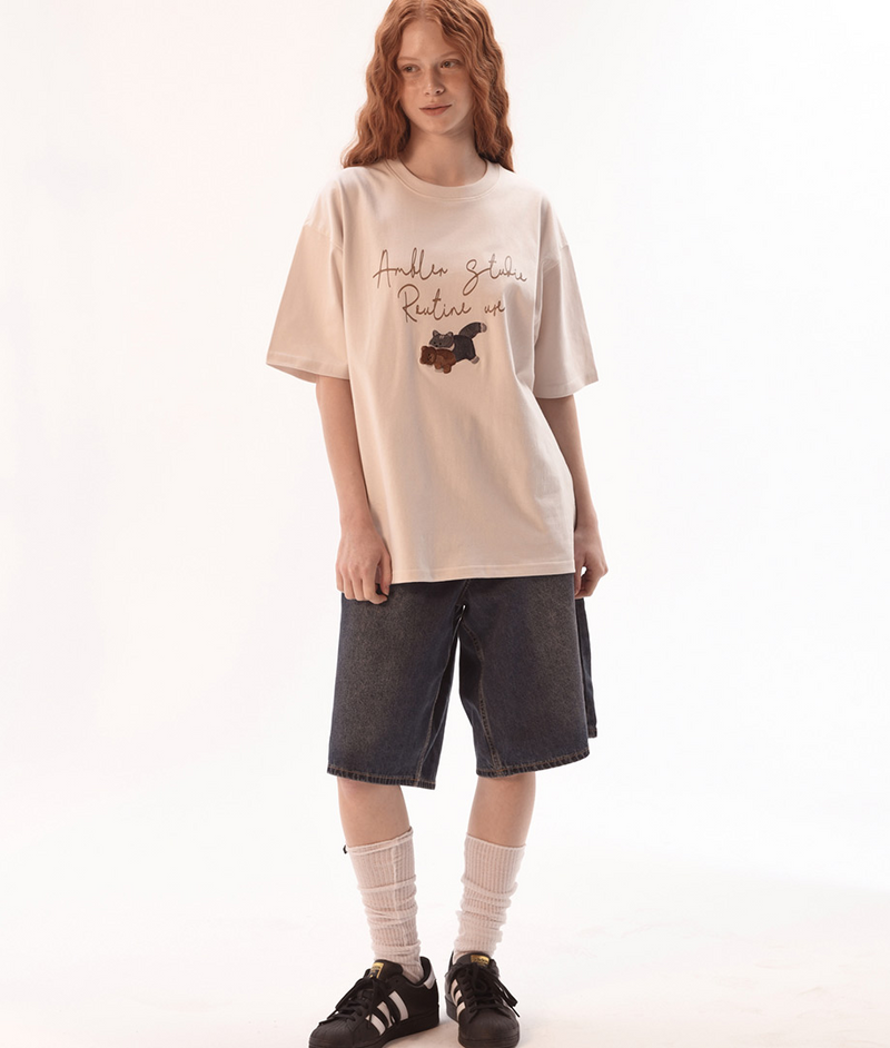 Biting Little Bear T-shirt Ivory