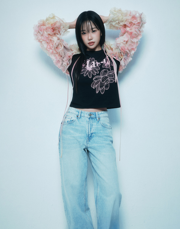 Slim Tshirt Triple Flower Black Pink