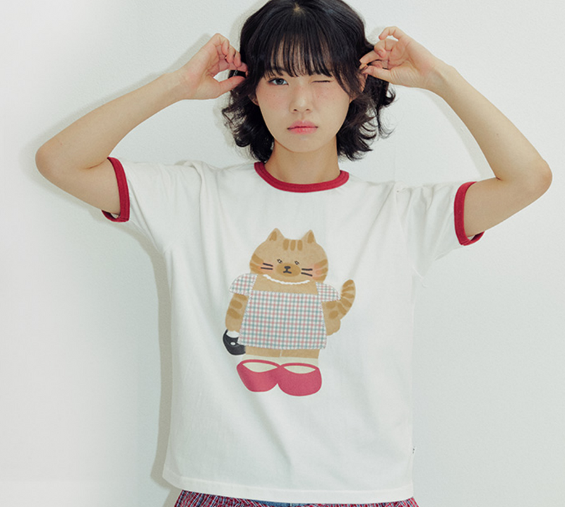 Cat in a Dress T-shirt Ivory