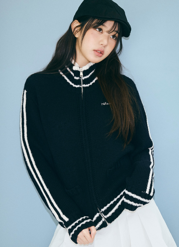 Maison De Rola Embroidery Wool Blended Knit Zip Up Black