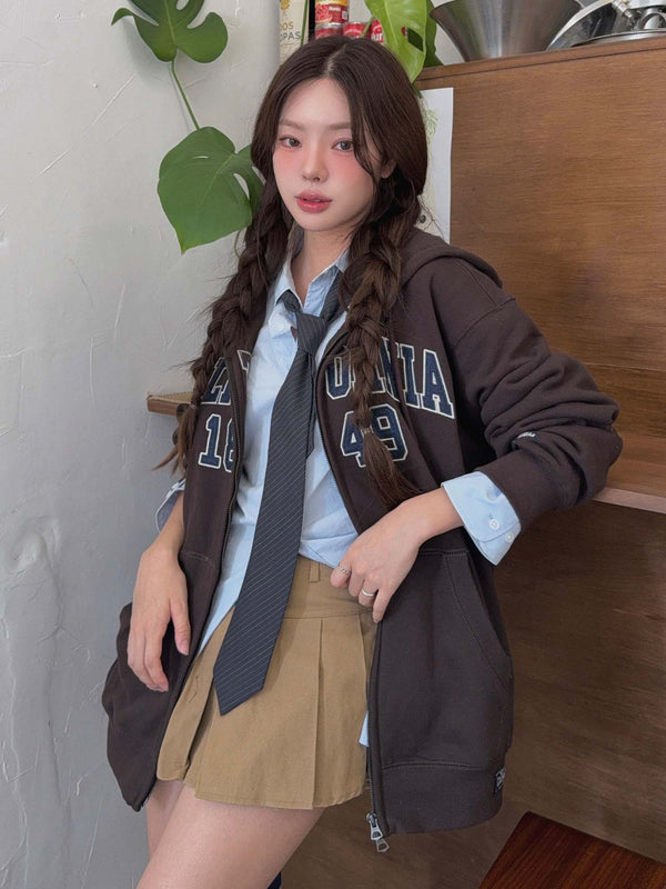 Signature Patch Hood Zip-up Hoodie Brown