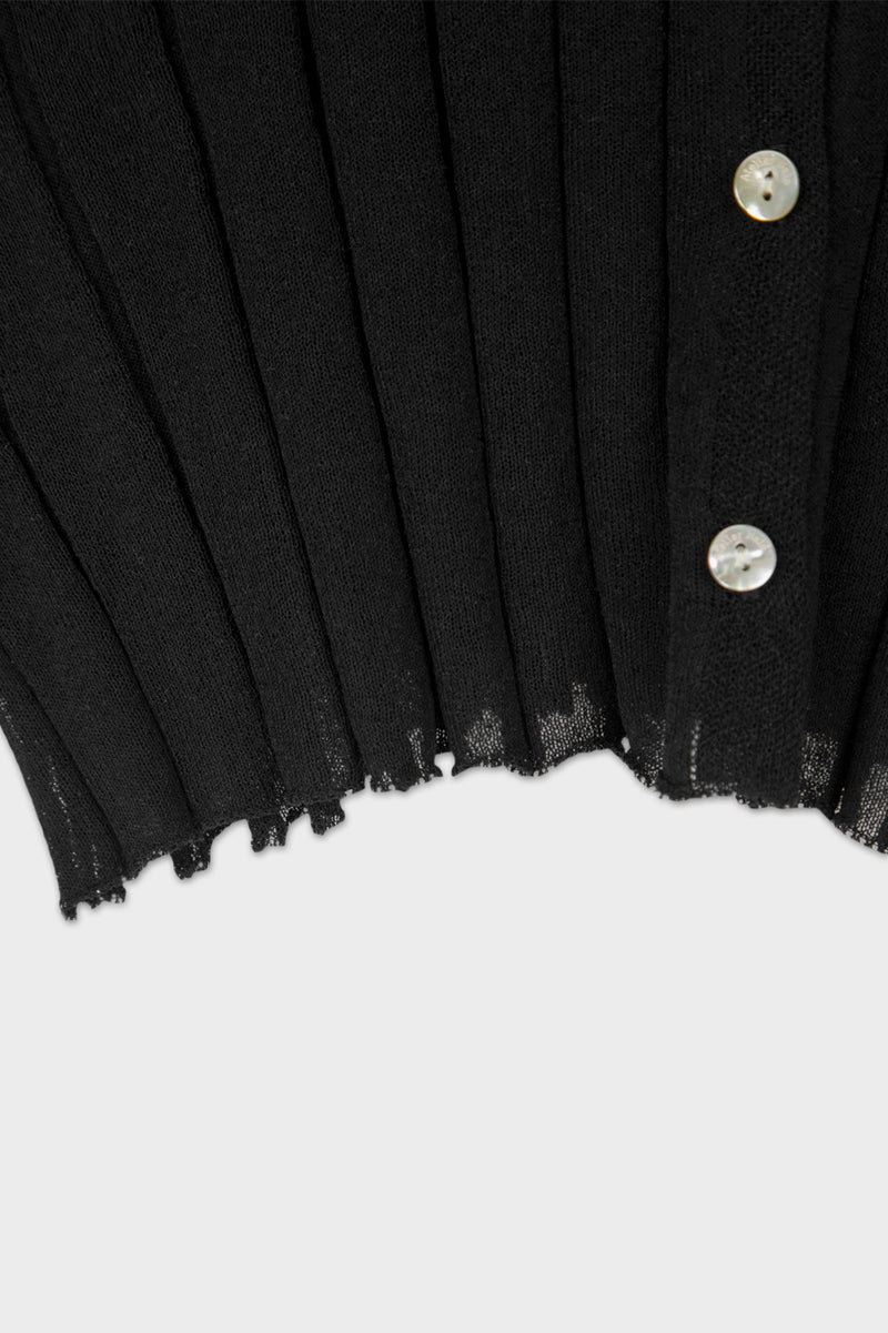 Essential Henne Crop Cardigan Black