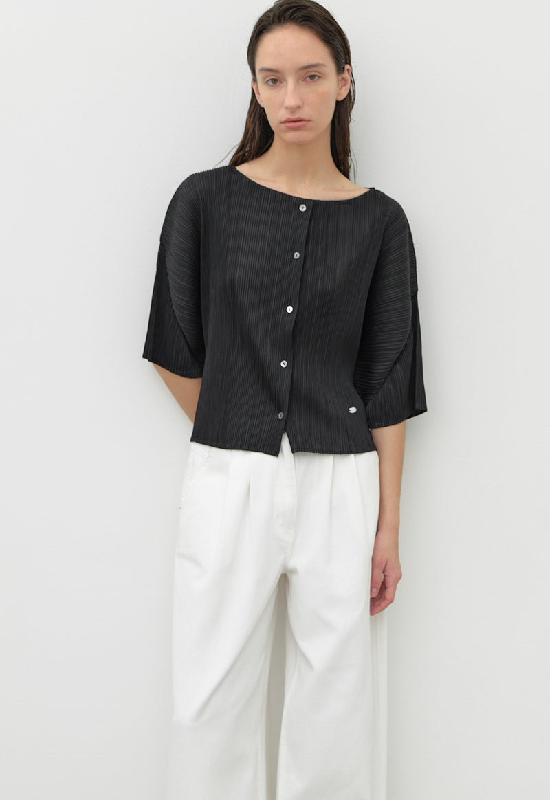 Pleats Boat Neck Half Cardigan