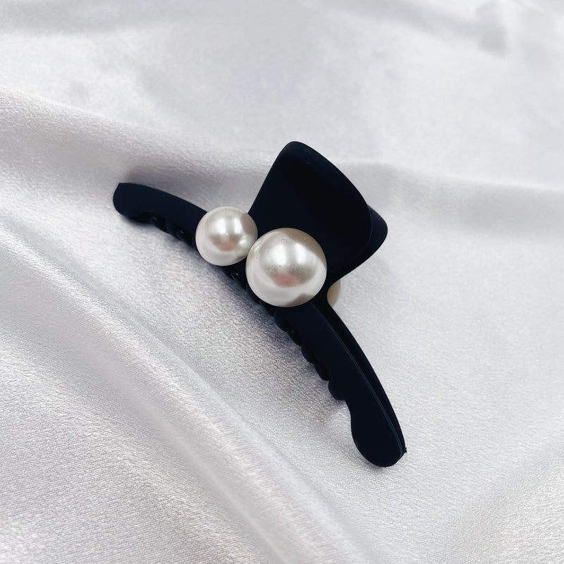 Double Pearls Black Hair Clip