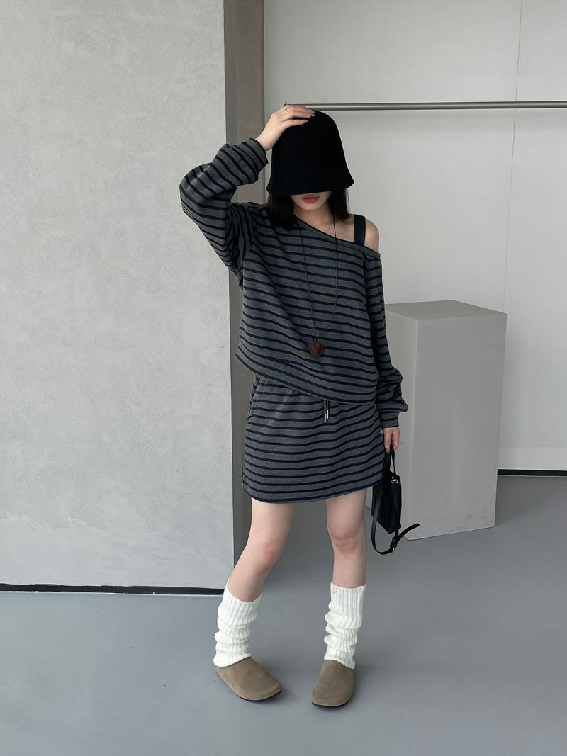 Drop Shoulder Stripe Sweatshirt with Strap