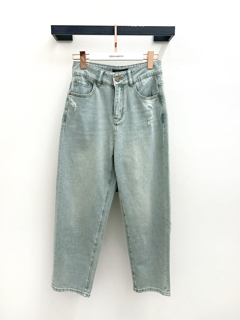 Small Distress Tapered Relax Jeans